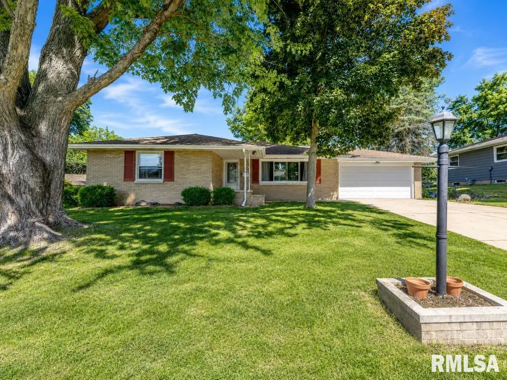 1510 Glendale Drive, Pekin, IL 61554 - #1