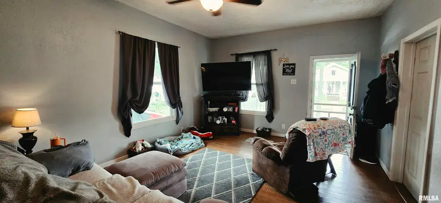 604 N 12th Street, Herrin, IL 62948 - #2