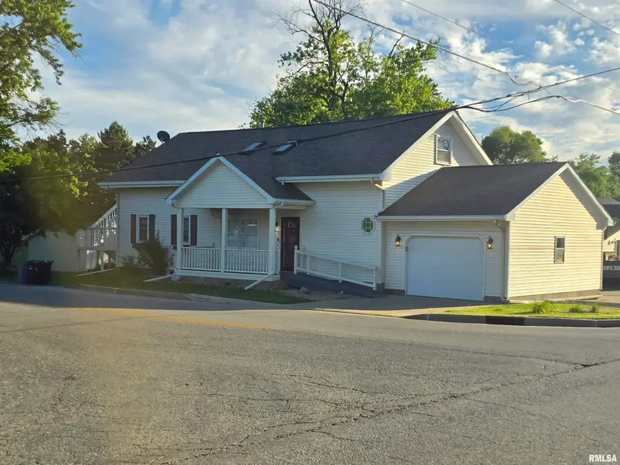 108 School Street, Washington, IL 61571 - #2
