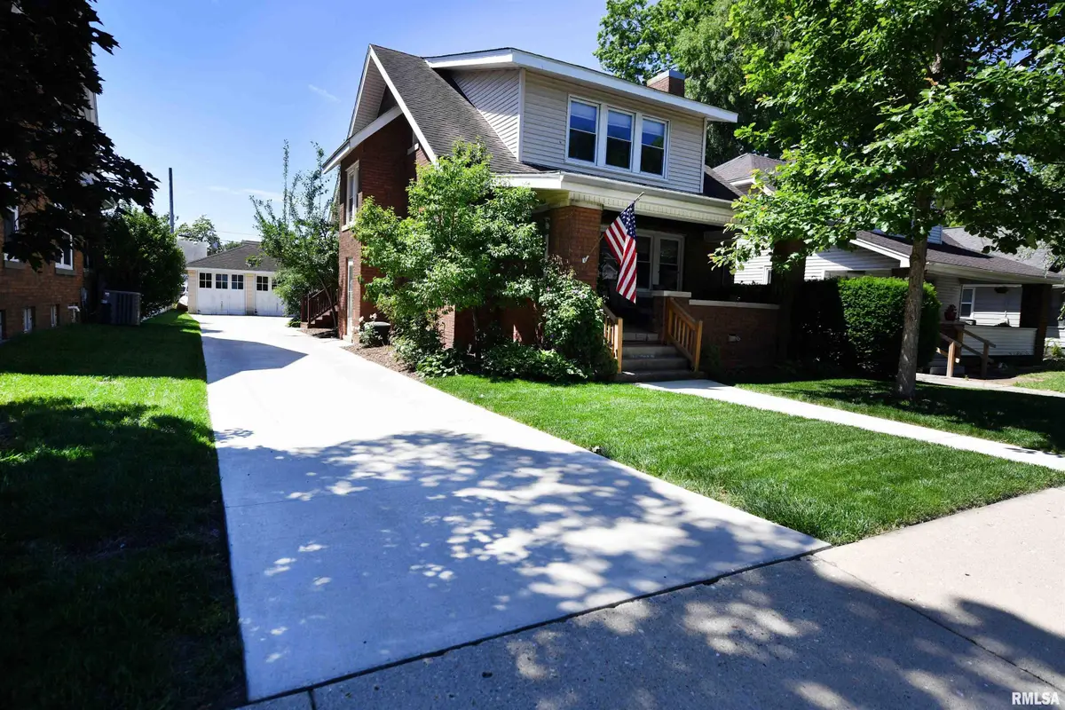 2226 W Rohmann Avenue, West Peoria, IL 61604 - #1