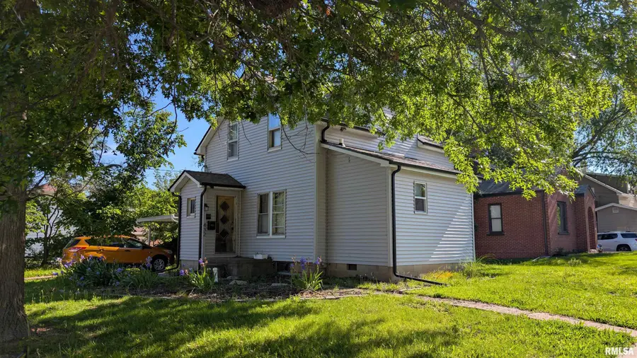 432 W Calhoun Street, Macomb, IL 61455 - #3