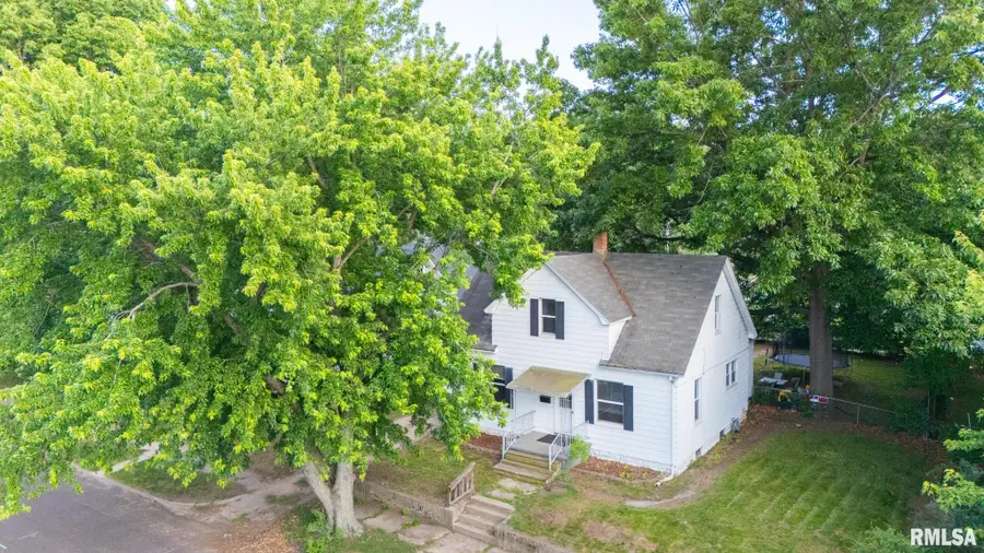 1306 Catherine Street, Pekin, IL 61554 - #2