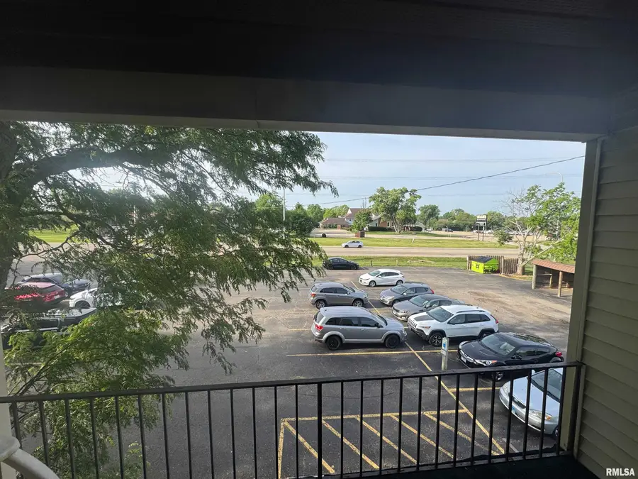 3215 W Willow Knolls Road #93D, Peoria, IL 61614 - #2