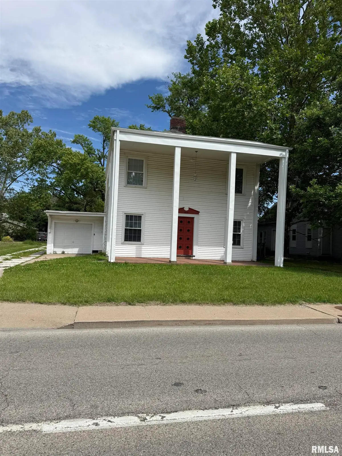 609 N Lafayette Street, Macomb, IL 61455 - #1
