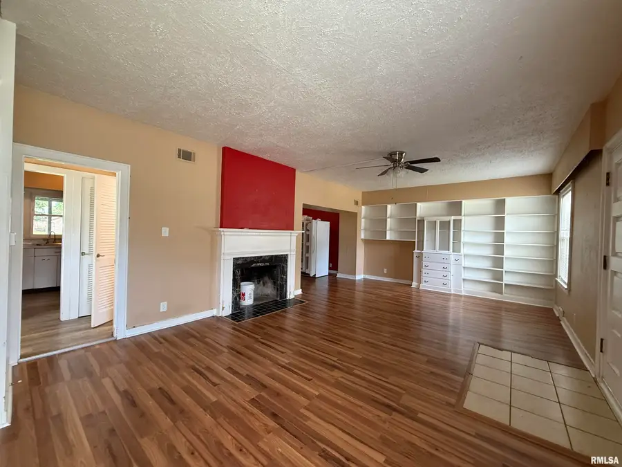 609 N Lafayette Street, Macomb, IL 61455 - #2