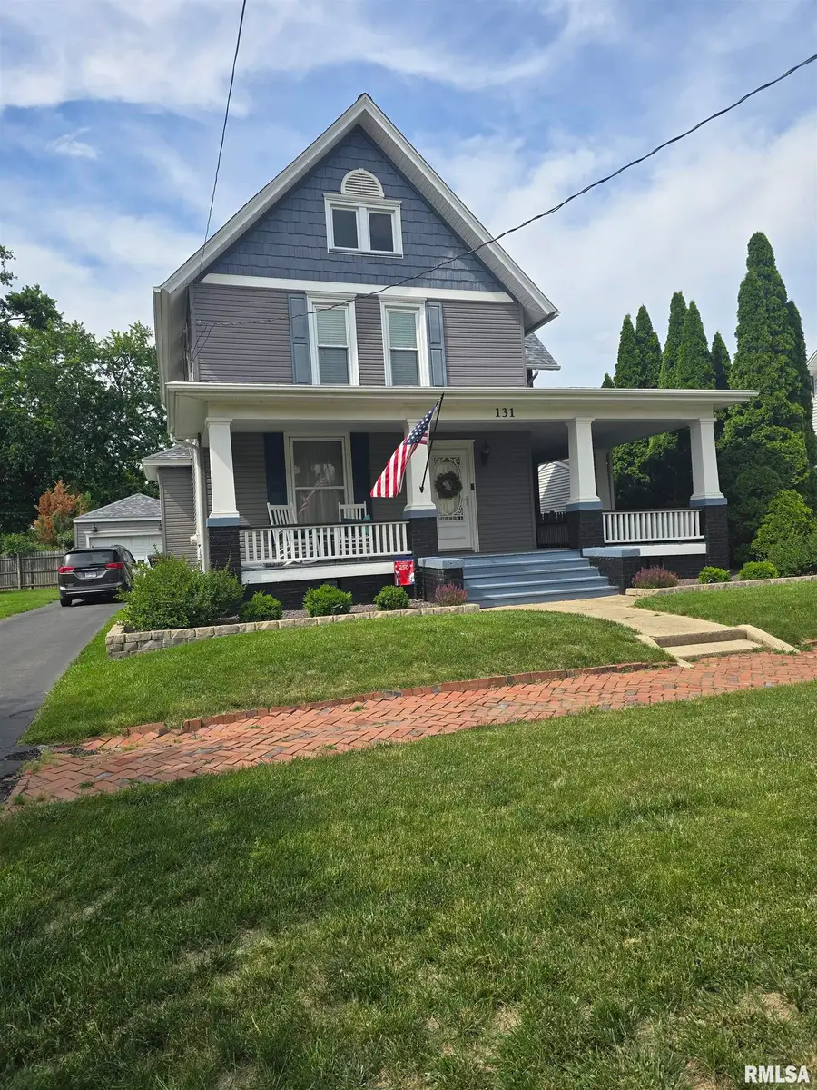 131 W Olive Street, Canton, IL 61520 - #3