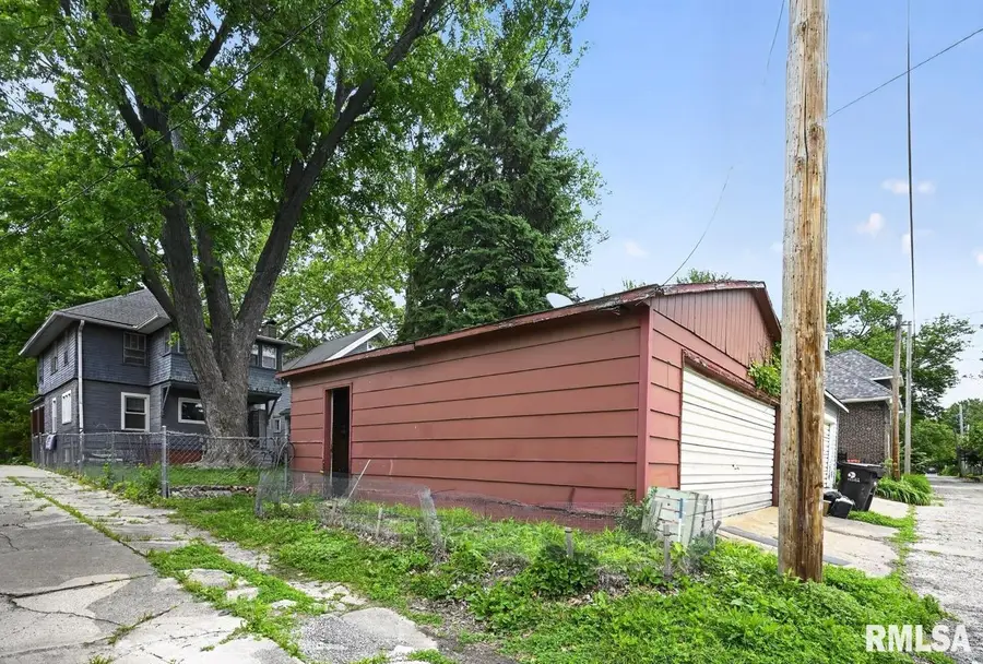 1408 W Parkside Drive, Peoria, IL 61606 - #2