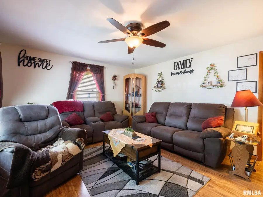 1313 Janssen Street, Pekin, IL 61554 - #2