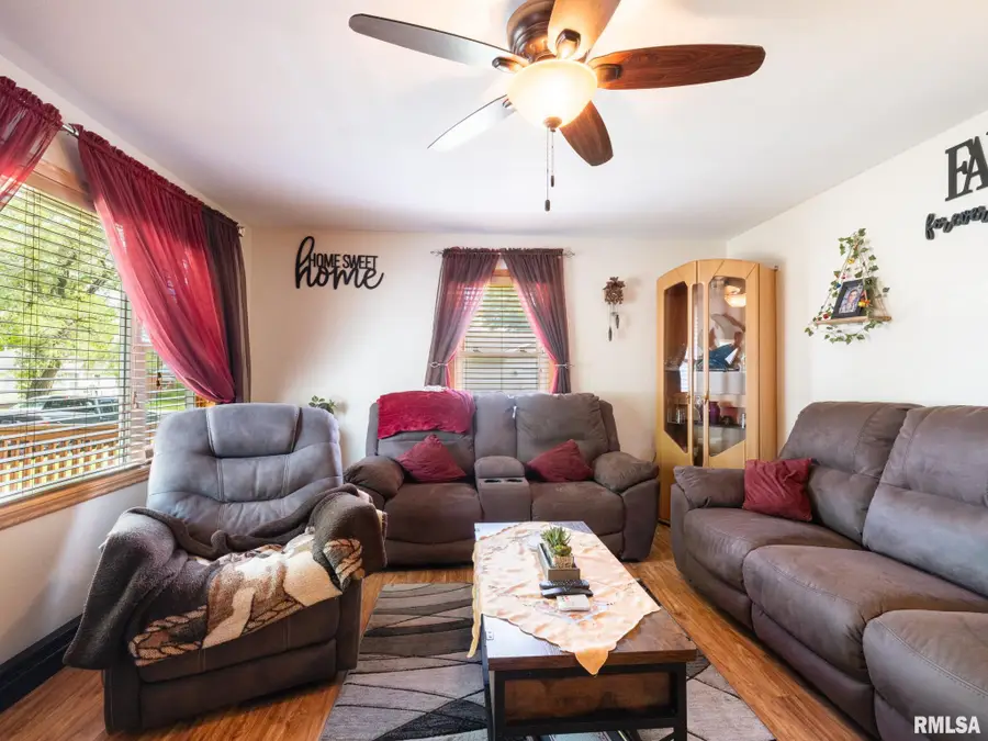 1313 Janssen Street, Pekin, IL 61554 - #3