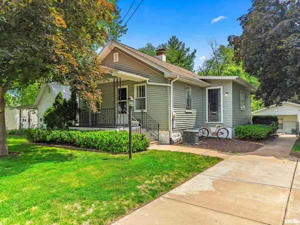 4010 N Dayton Avenue, Peoria, IL 61614