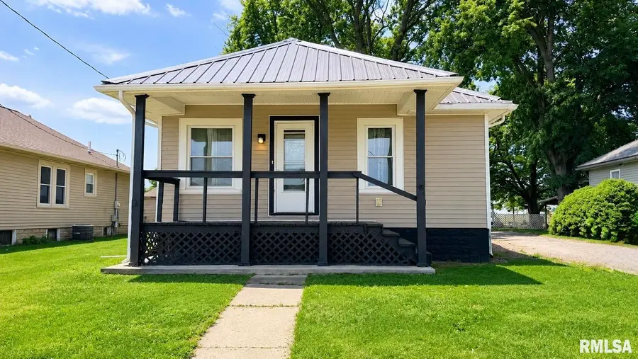 955 W Carter Street, Fairview, IL 61432 - #2