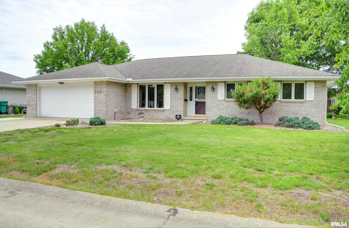 225 Pinecrest Drive, Macomb, IL 61455 - #1