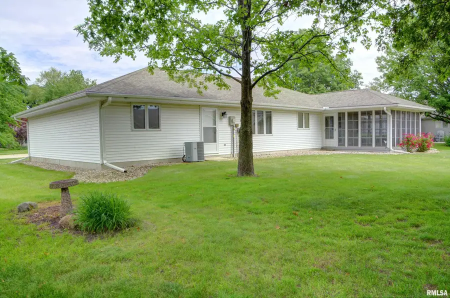 225 Pinecrest Drive, Macomb, IL 61455 - #3