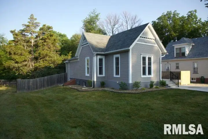 724 S Campbell Street, Macomb, IL 61455 - #2
