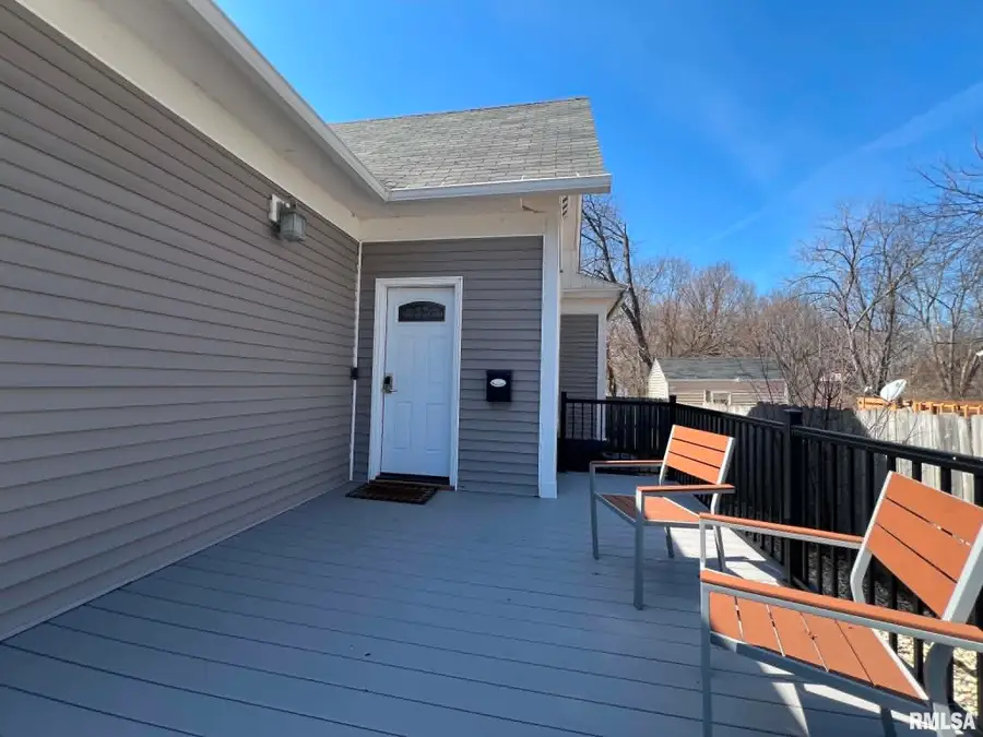724 S Campbell Street, Macomb, IL 61455 - #3