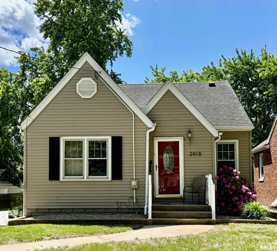 2418 W Ayres Avenue, Peoria, IL 61604 - #2