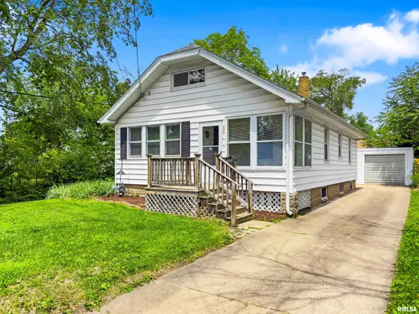 813 W Maywood Avenue, Peoria, IL 61604