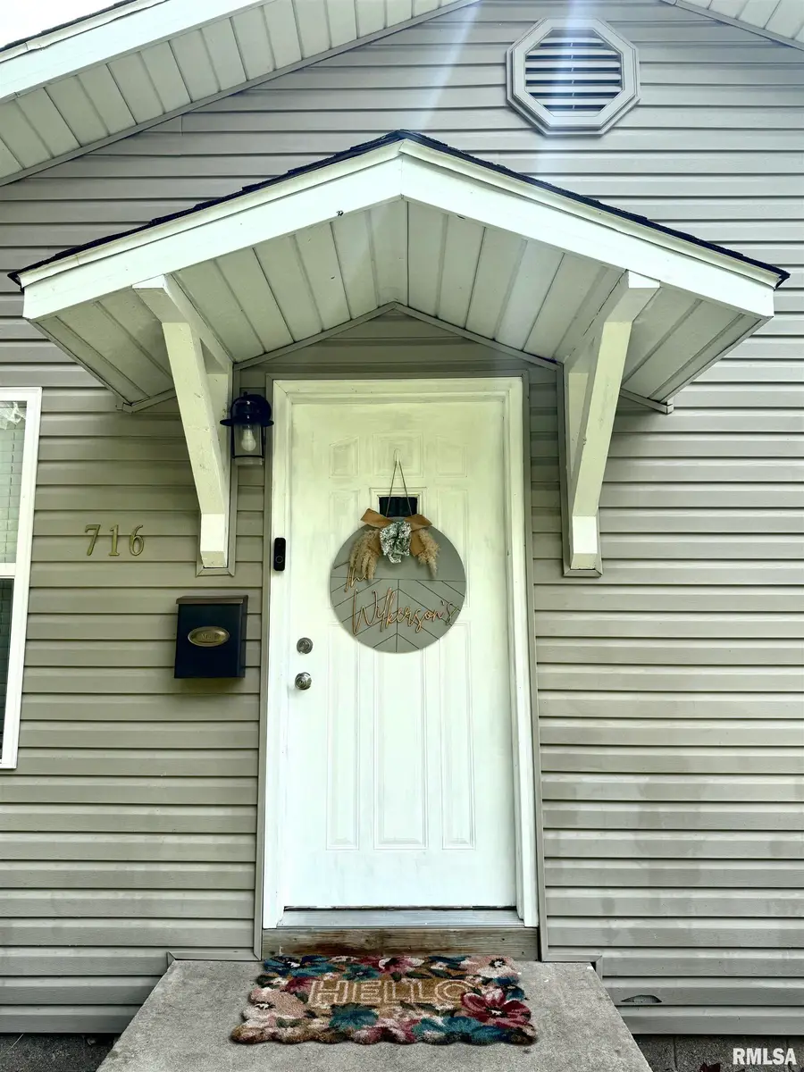 716 Sheridan Drive, Benton, IL 62812 - #2