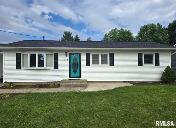 108 N 3rd Street, Roanoke, IL 61561
