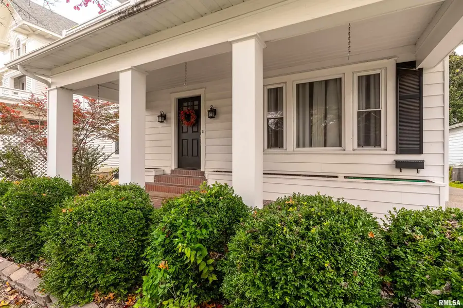 311 W Poplar Street, Harrisburg, IL 62946 - #3