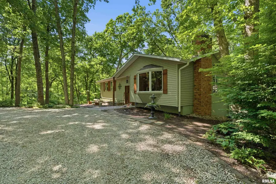 1323 E Truitt Road, Chillicothe, IL 61523 - #3