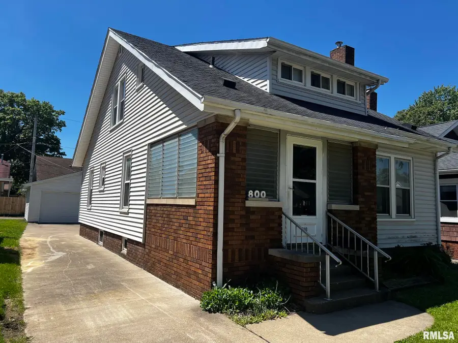 800 W Meadows Place, Peoria, IL 61604 - #3