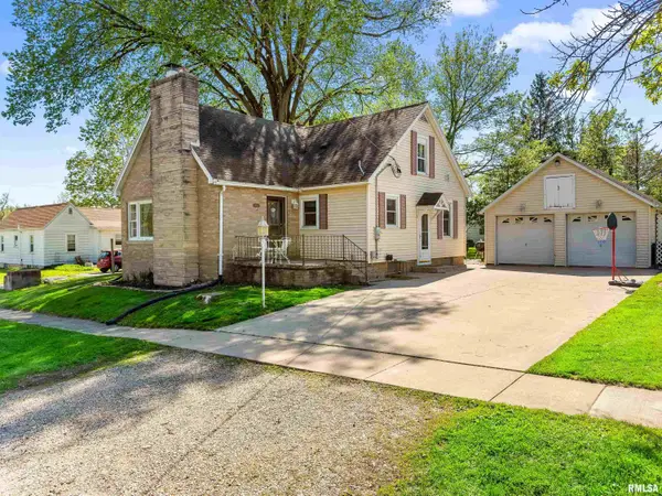 607 Washington Street, Washburn, IL 61570