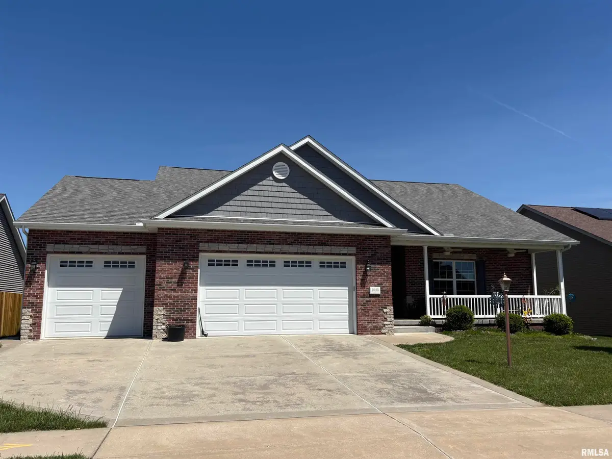 1625 Mackenzie Street, Washington, IL 61571 - #1