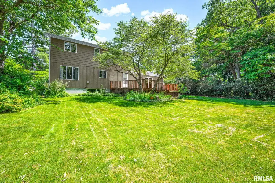 218 Tamarack Avenue, Morton, IL 61550 - #3