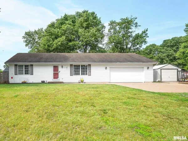 4502 E Terrace Drive, Chillicothe, IL 61523