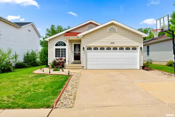 2315 W Miners Drive, Dunlap, IL 61525