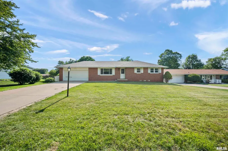 405 Daniel Parkway, Washington, IL 61571 - #2