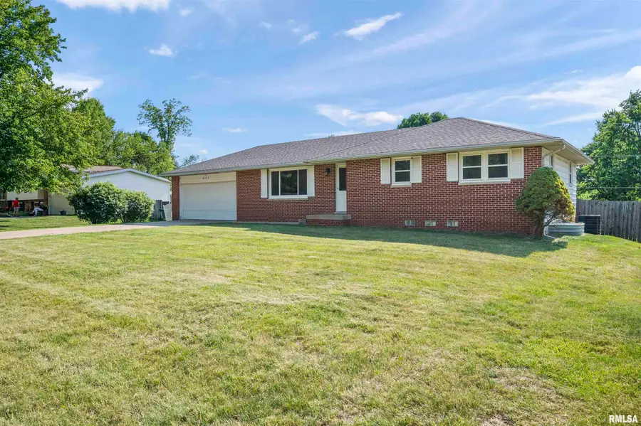 405 Daniel Parkway, Washington, IL 61571 - #3