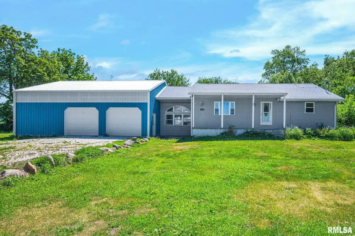 118 S Locust Street, Williamsfield, IL 61489 - #1