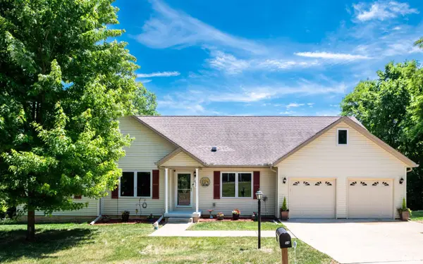 1434 W Tiffany Drive, Peoria, IL 61614