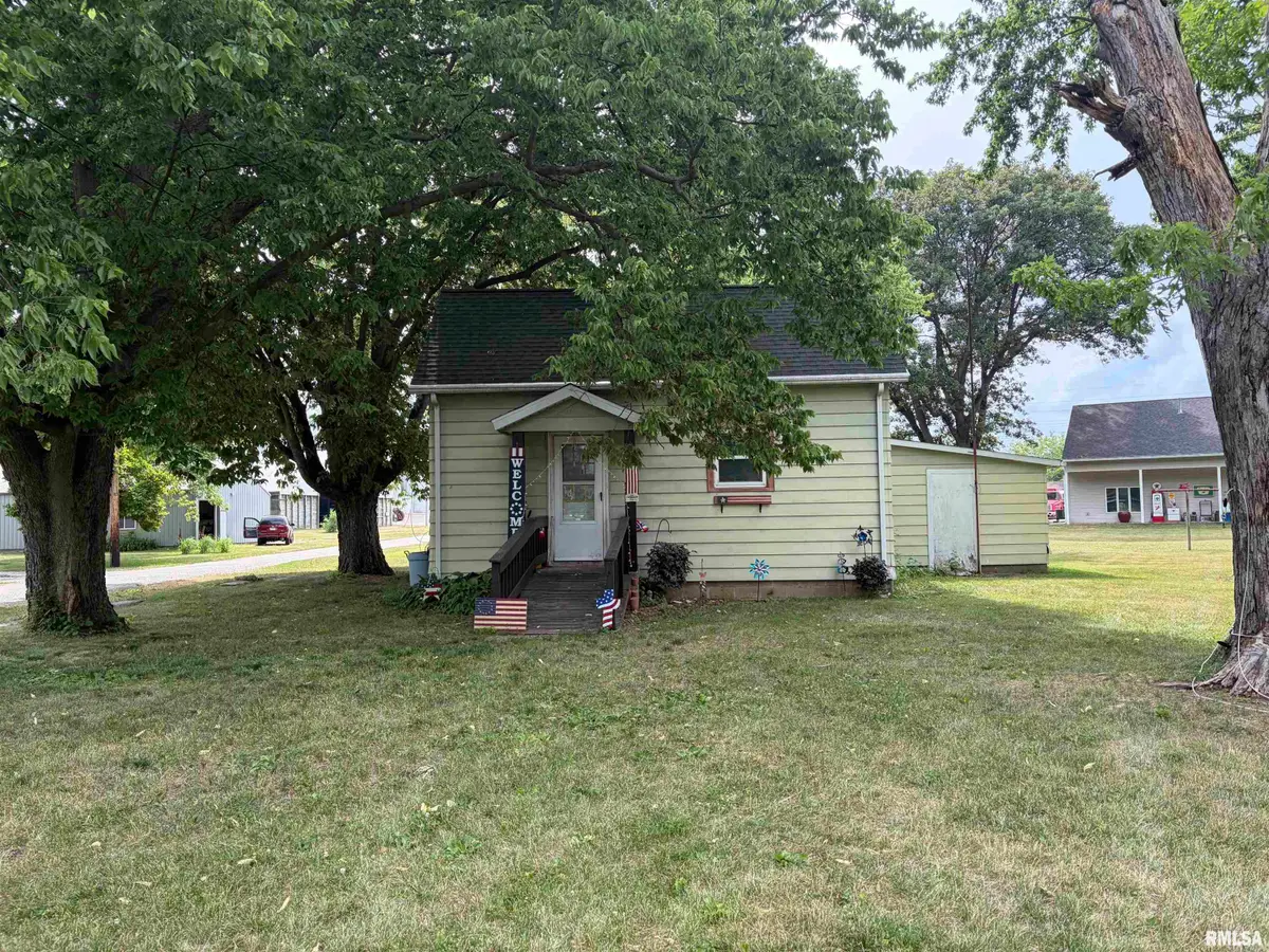 505 S Washington Street, Manito, IL 61546 - #1