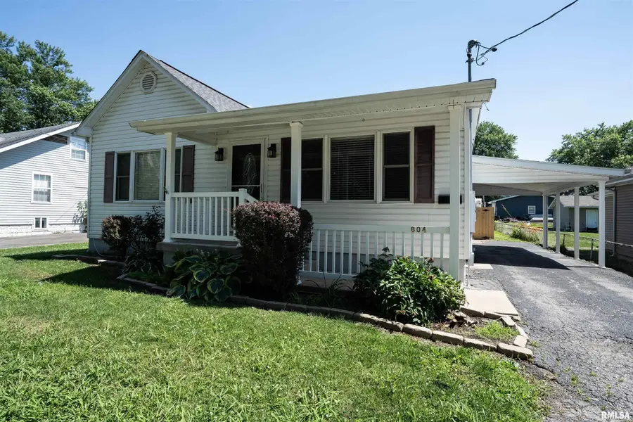 804 E Lindell Street, West Frankfort, IL 62896 - #2