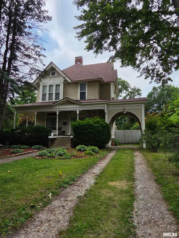 520 N Chambers Street, Galesburg, IL 61401