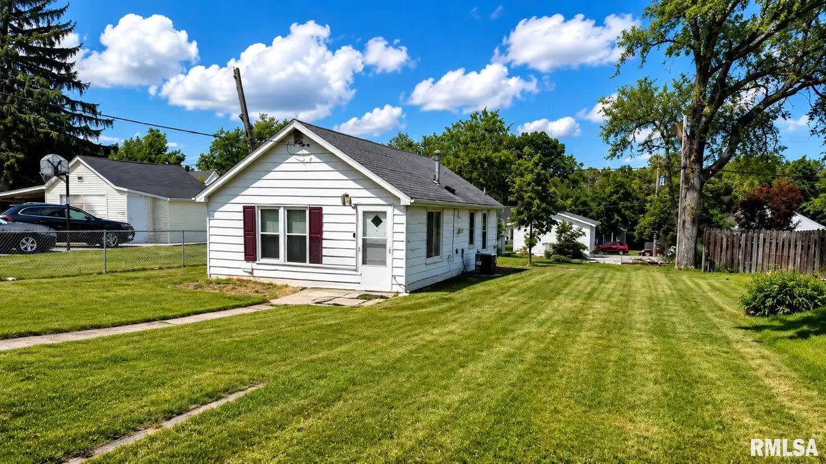 565 Roosevelt Street, Creve Coeur, IL 61610 - #1