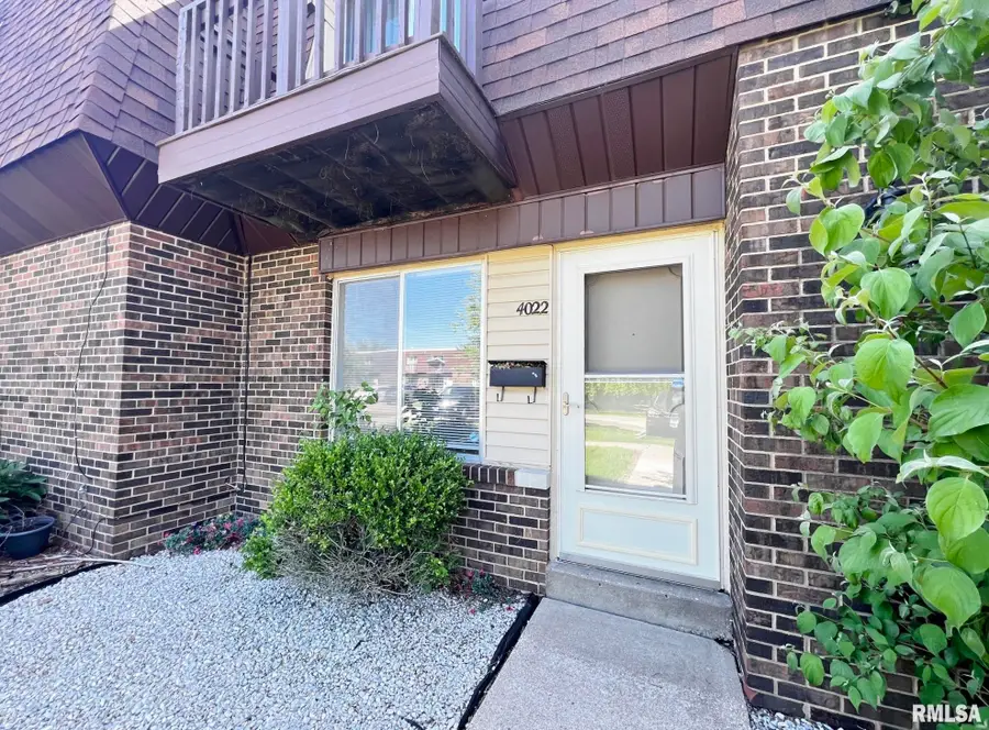 4022 N Westport Court, Peoria, IL 61615 - #2