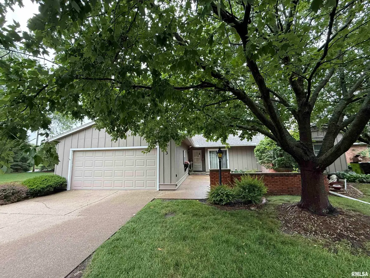 7100 N Fox Point Drive #3, Peoria, IL 61614 - #1