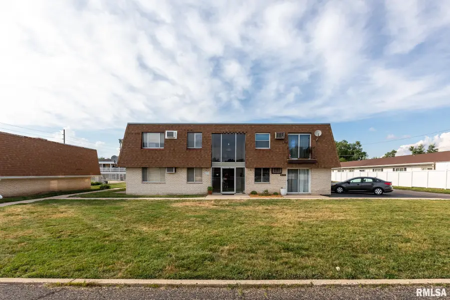 646 S 4th Avenue, Morton, IL 61550 - #2