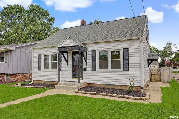 2227 W Callender Avenue, West Peoria, IL 61604
