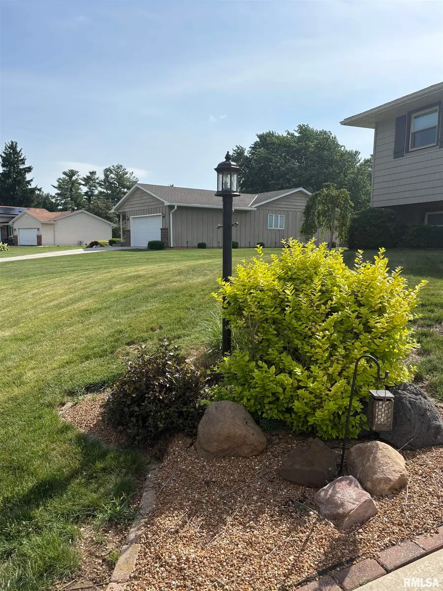 317 Arbor Vitae Drive, Germantown Hills, IL 61548 - #3