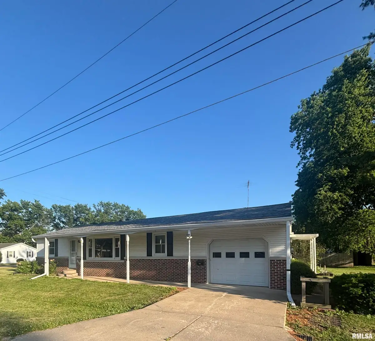 112 E Market Street, Yates City, IL 61572 - #1