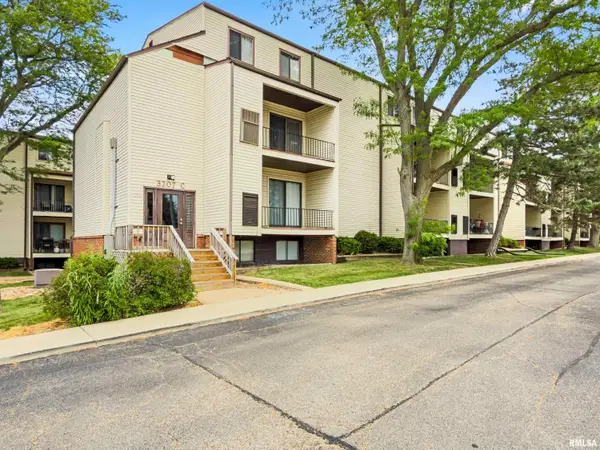 3207 W Willow Knolls Drive #52C, Peoria, IL 61614