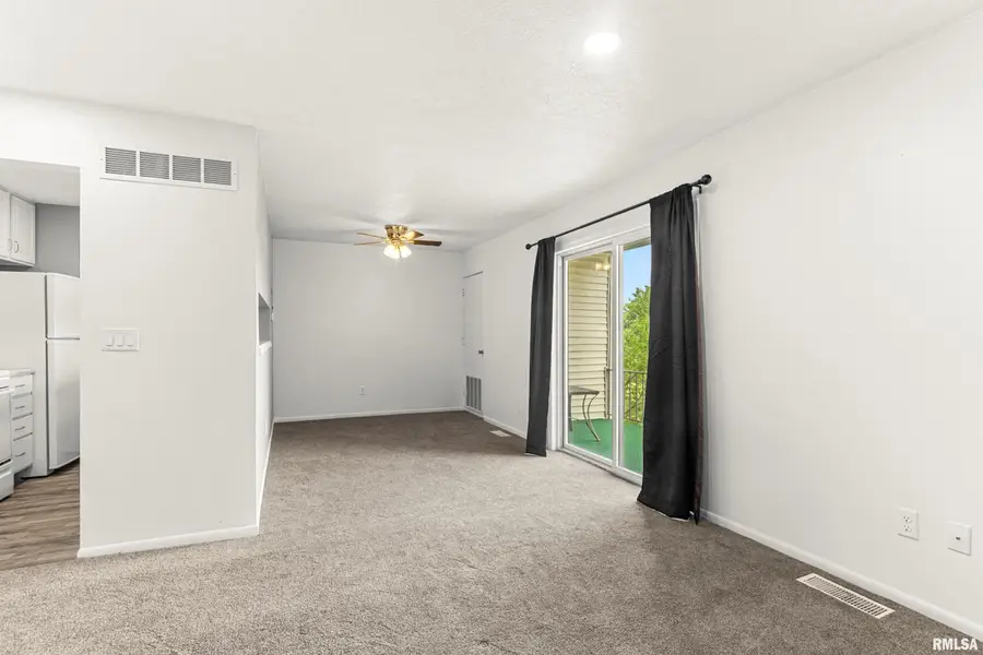 3207 W Willow Knolls Drive #52C, Peoria, IL 61614 - #3