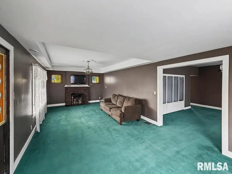 113 Mccann Street, Benton, IL 62812 - #2