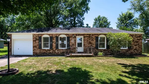 2215 Michelle Drive, Marion, IL 62959