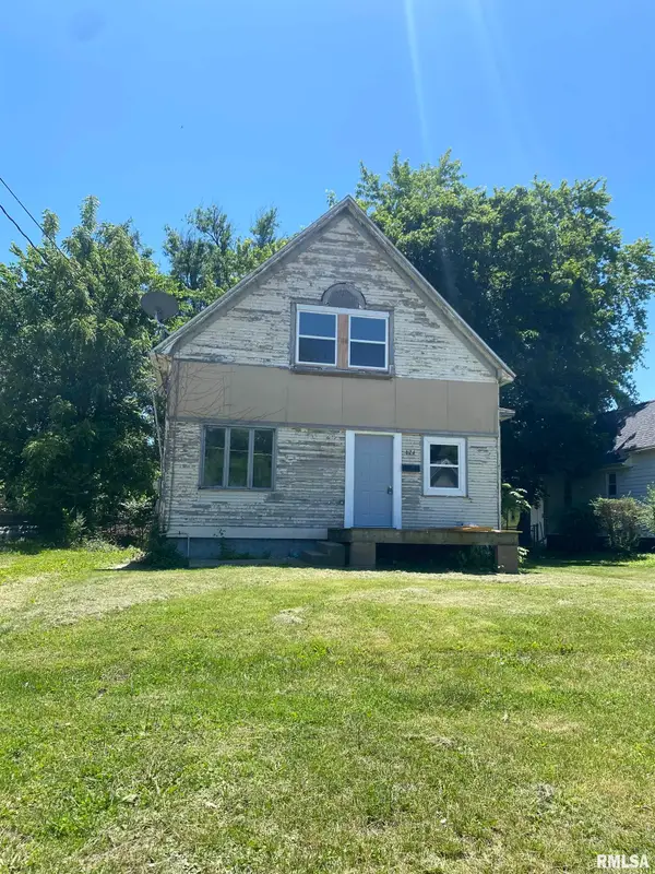 624 E Maple Street, Canton, IL 61520